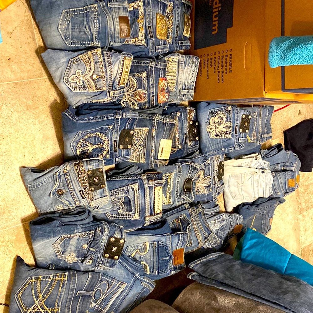 I’m moving so I’m going threw jeans!